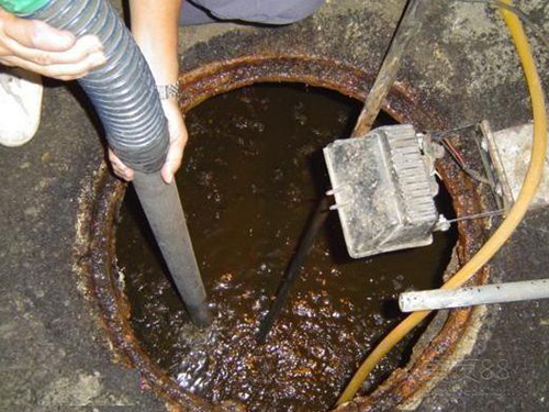 东坑隔油池清理